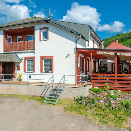 Penzion V Udoli Hodkovice nad Mohelkou Екстериор снимка